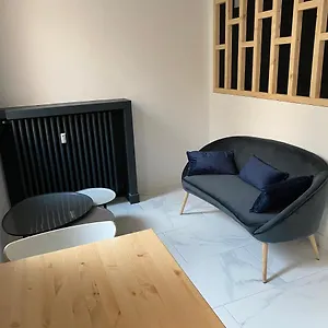superbe-appartement-design-lumiere.hotels-rhonealpes.com/